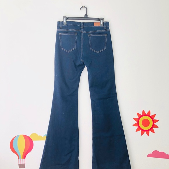 Michael Kors Big Flare Jeans size 8 - Picture 3 of 7